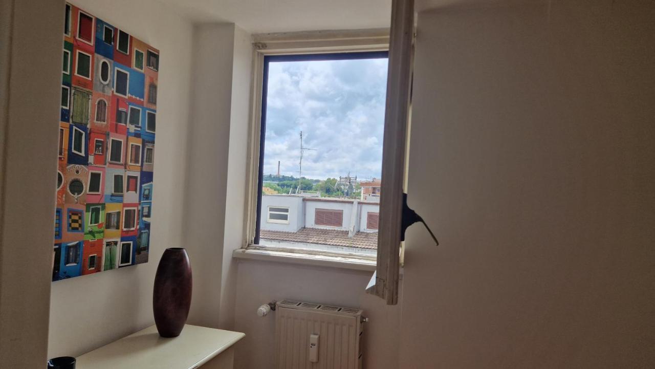 Casa Di Libri - Delizioso Appartamento A 10 Min Da Trastevere Rom Eksteriør billede